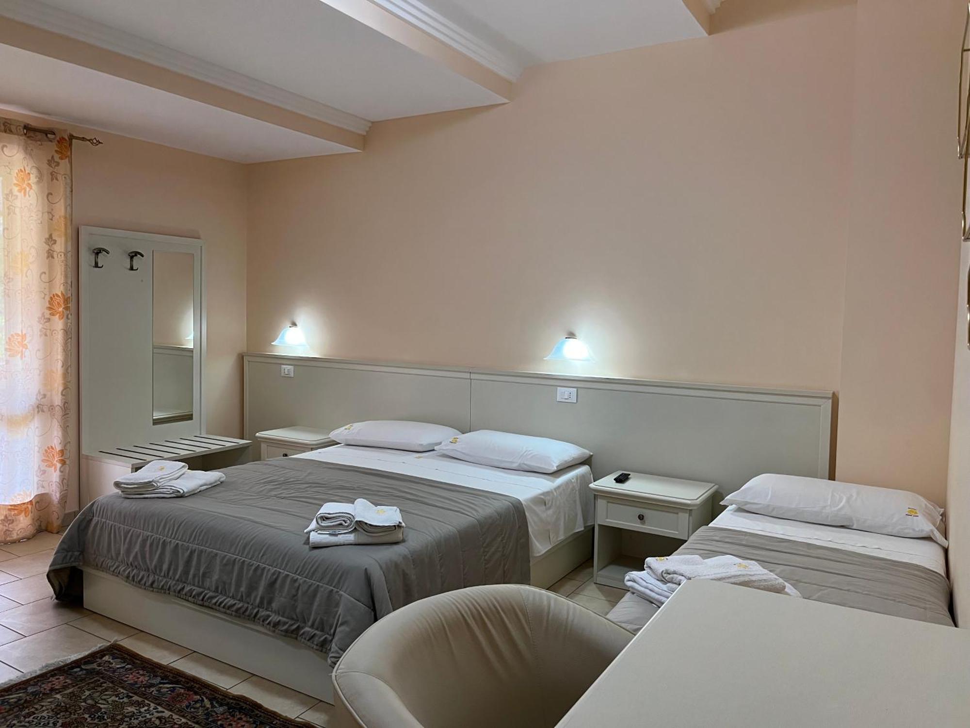 מלון סנטה דומניקה Residenza Domus Aurea Tropea- Vista Mare מראה חיצוני תמונה